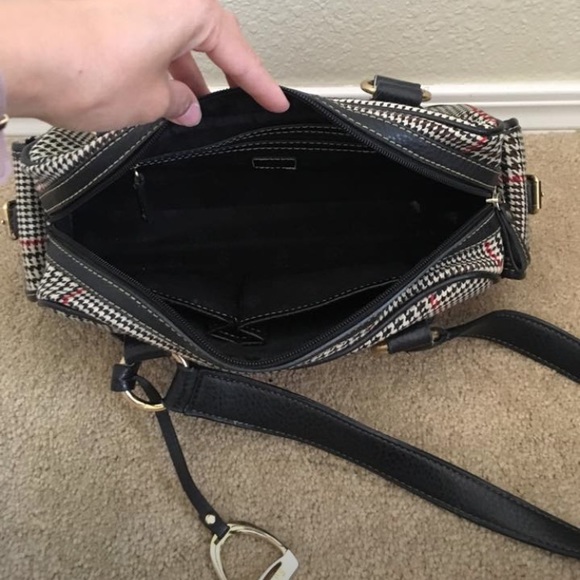 CHAPS Purse - Picture 3 of 3